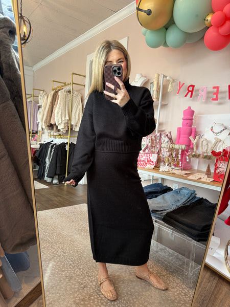 Skirt and sweater set - black