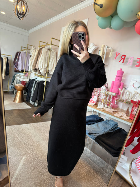 Skirt and sweater set - black