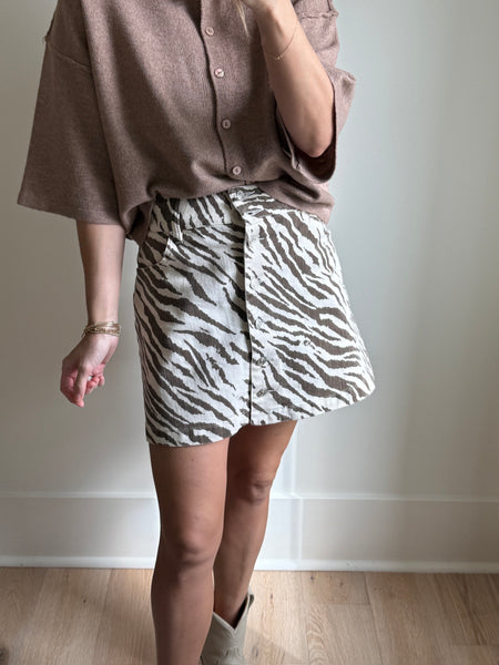 Zebra Button Detailed Skirt