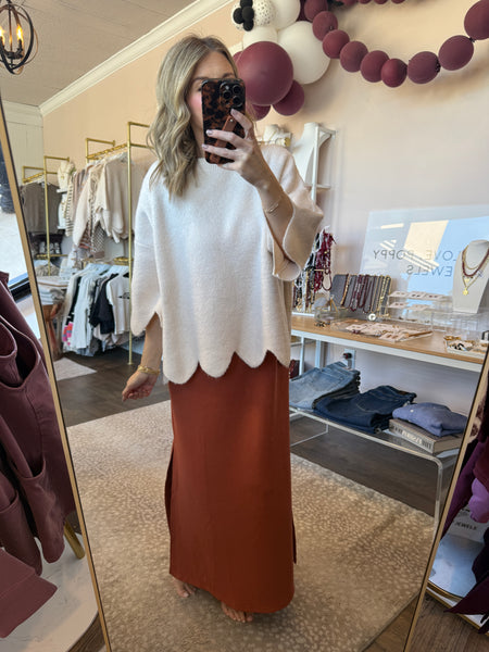 Scallop hem 3/4 sleeve sweater - cream