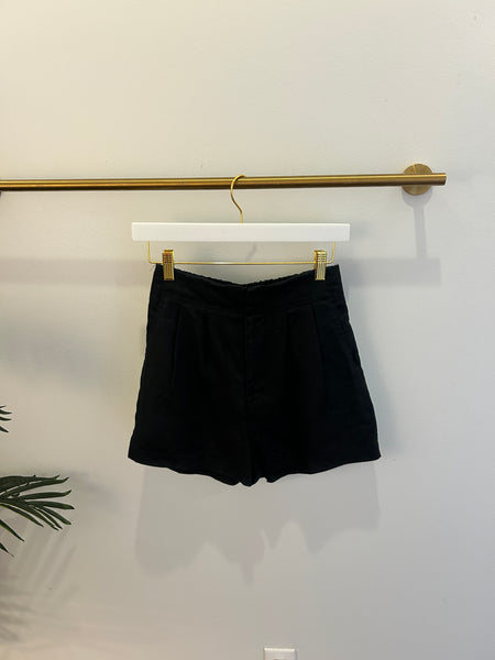 Black Linen Short