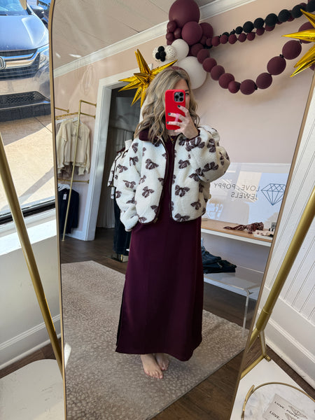 Maroon solid midi with pockets