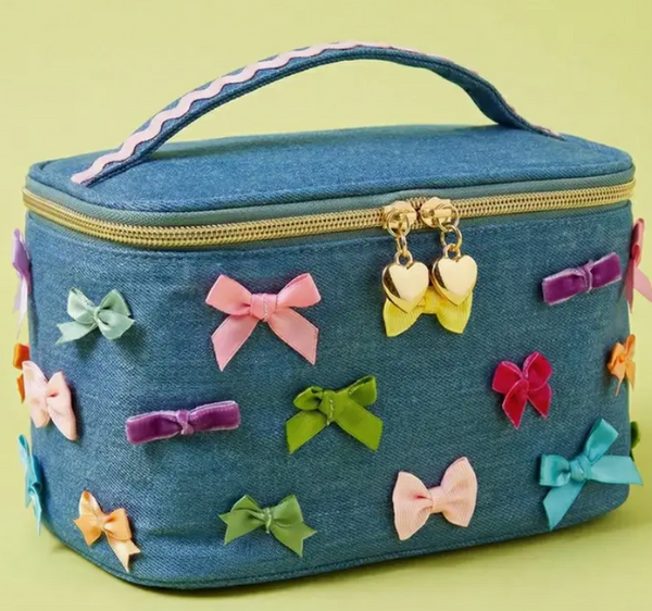 Bella Train Case